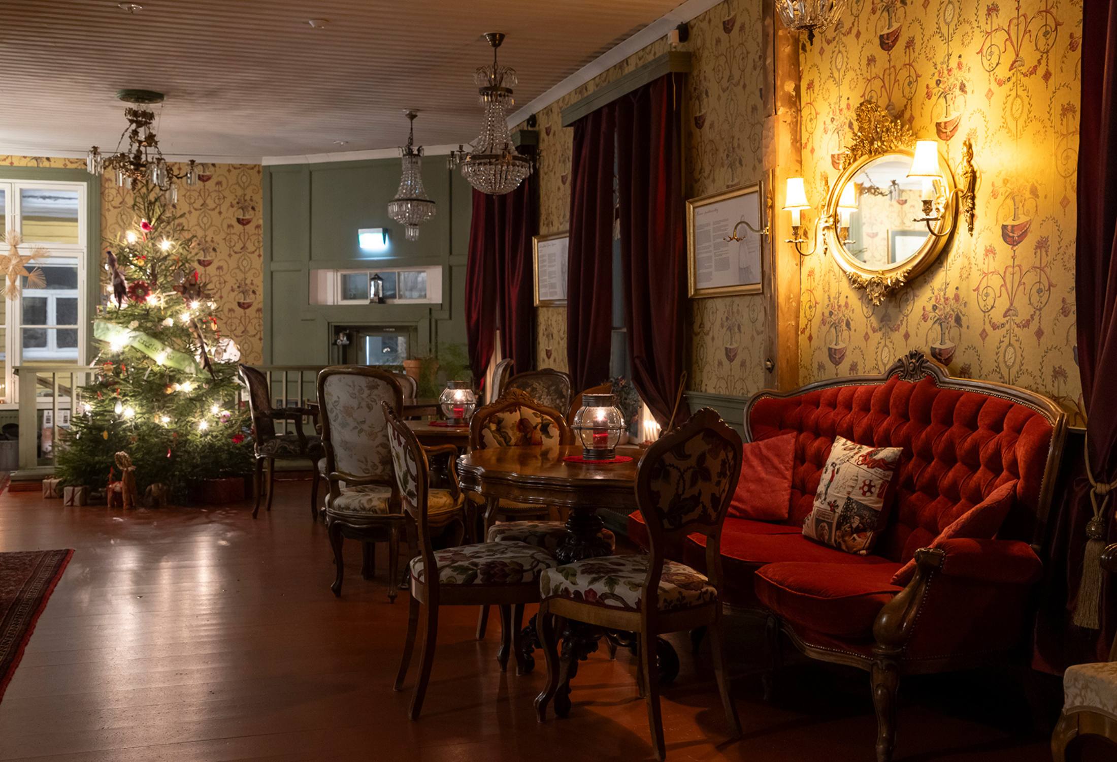 about-lang-resort-welcoming-interior