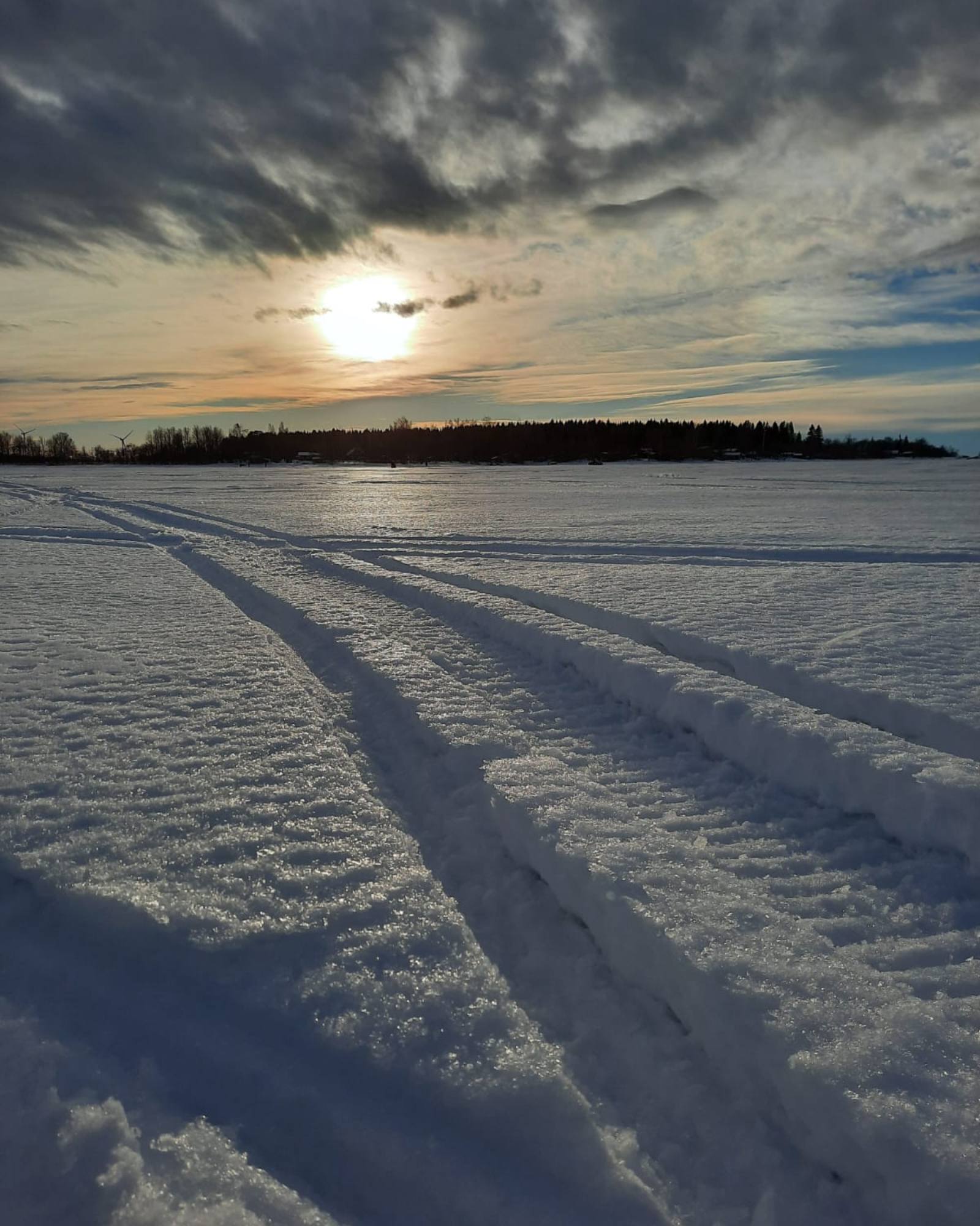christmas-related-frozen-coast